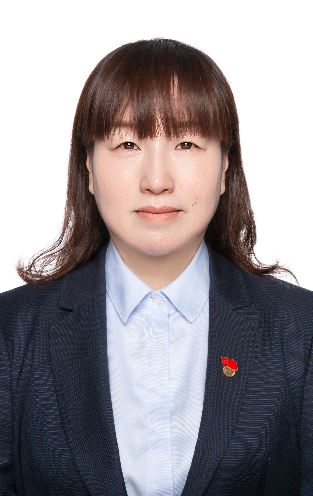 陆央群