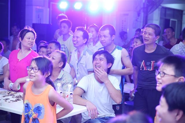 “仲夏之梦 清凉之约”文艺汇演走进温州福利企业3.jpg