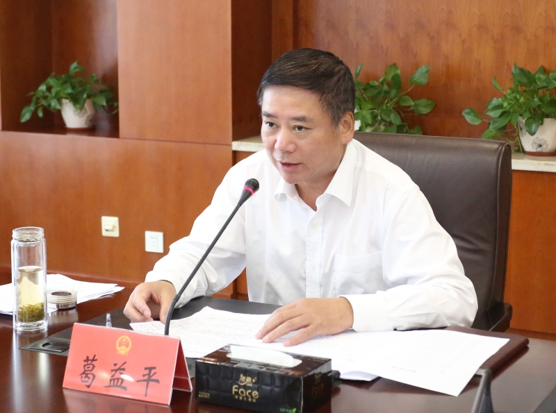 市人大常委会召开列席常委会会议代表座谈会 紧扣中心强履职 紧贴民心显担当(2)_副本.jpg