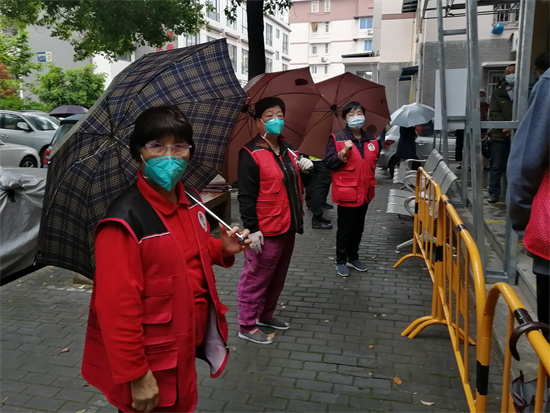 D:\u684c面\u7f8e图批处理照片、春燕服务队.jpg