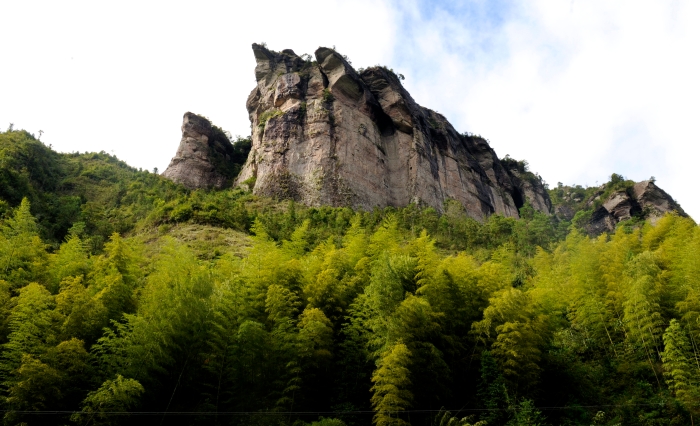 3.寨岩.JPG