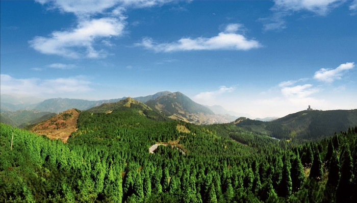 双龙国家森林公园北山全景.bmp.jpg