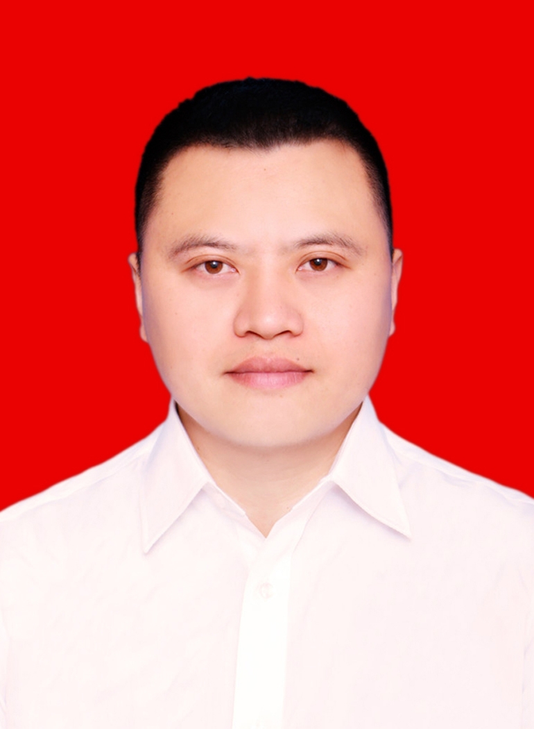 李斌