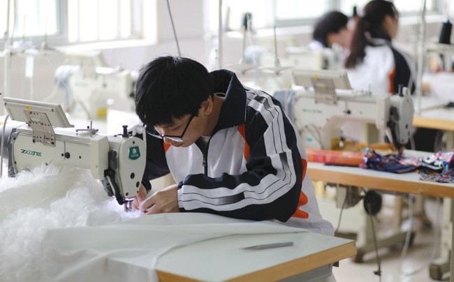 平阳职教中心学生2.jpg,