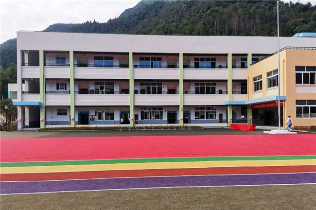 怀溪一幼校园.jpg,