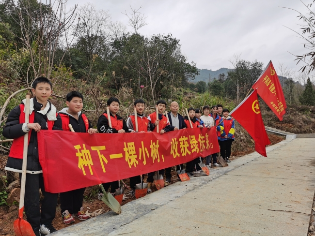 13南雁中学.jpg,