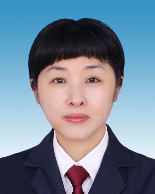 邱芬