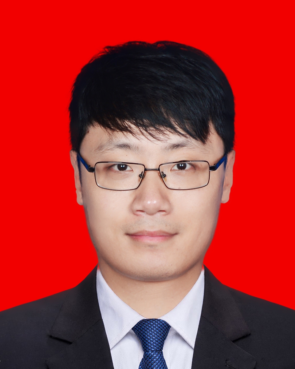 张鋆