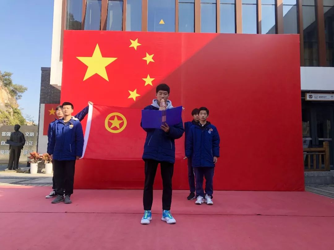 说明: https://mmbiz.qpic.cn/mmbiz_jpg/aIzxG9VqSqh4kOaaeC5FciajTMgFltoiaQbpibIdA5chiaia3ZlEVUkFdWX9z4jNAW2TR8ZhU7aib6tUQIUqTWlzB4hQ/640?wx_fmt=jpeg