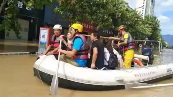平阳县民防志愿者救援队奔赴三地救援受灾群众7.jpg