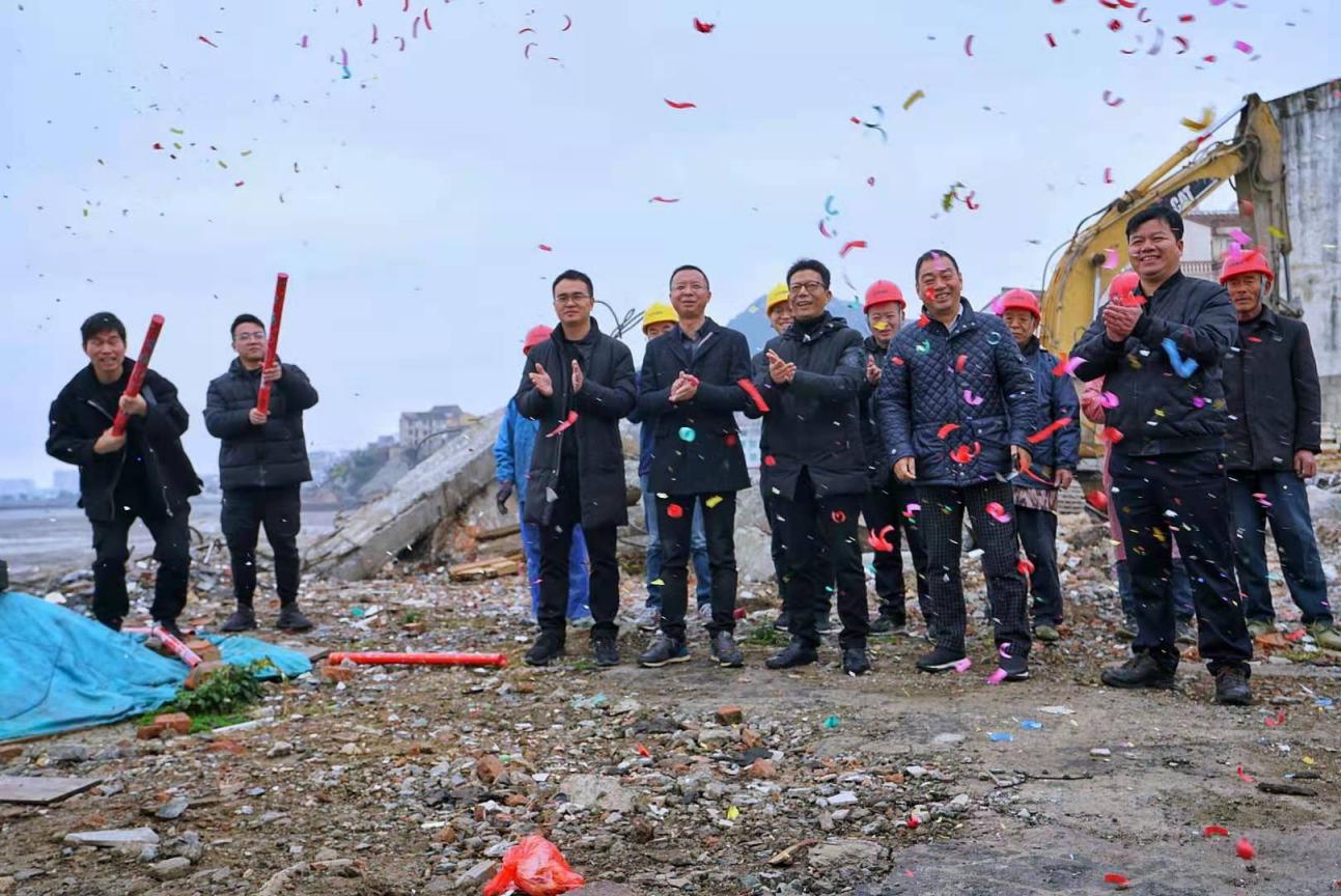 说明: e442ceeed81276752f372d97044e641