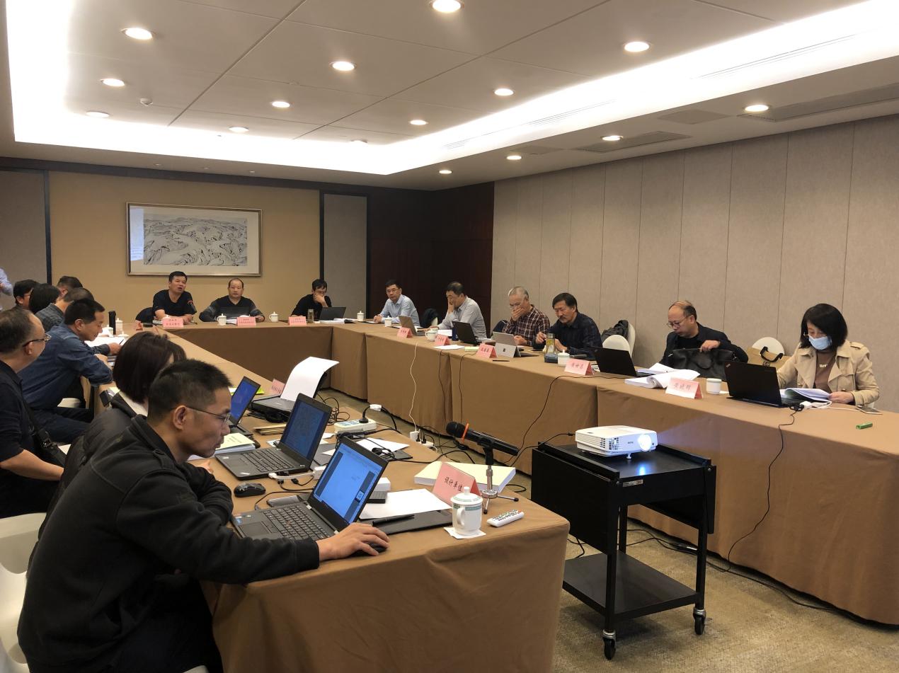 说明: 周二 今天市自规局在杭州组织召开81省道温岭段改建工程支线涉海路段海域使用论证会，应文明指挥参加会议 (1)