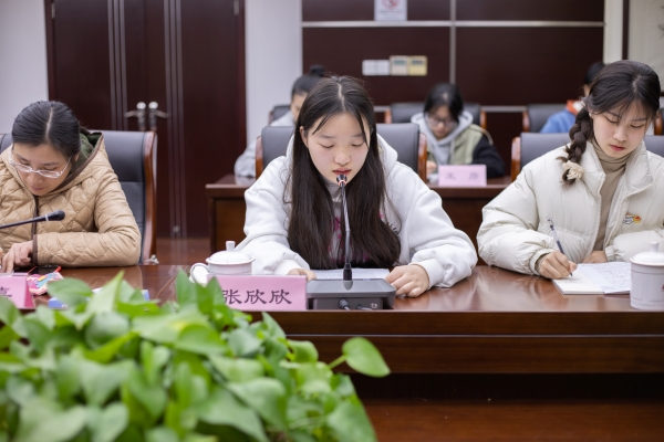 学生代表发言2
