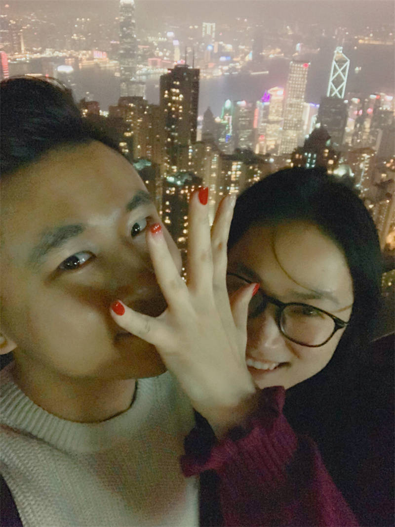 “最美婚纱照”票选第一的他们为新人送上祝福BG真人(图3)