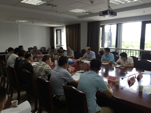 我委组织召开政府投资项目管理工作座谈会.jpg