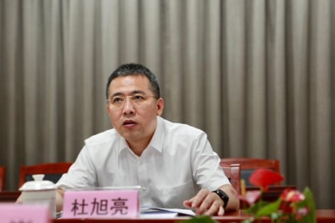 市委常委常务副市长杜旭亮到市政务服务办调研指导工作