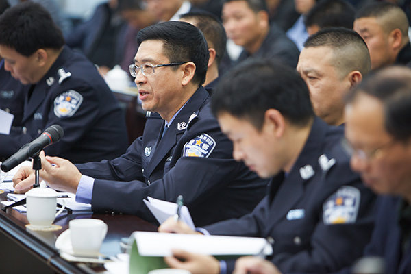 1456117462141039088.jpg 治堵办是被提问的热点部门.jpg
