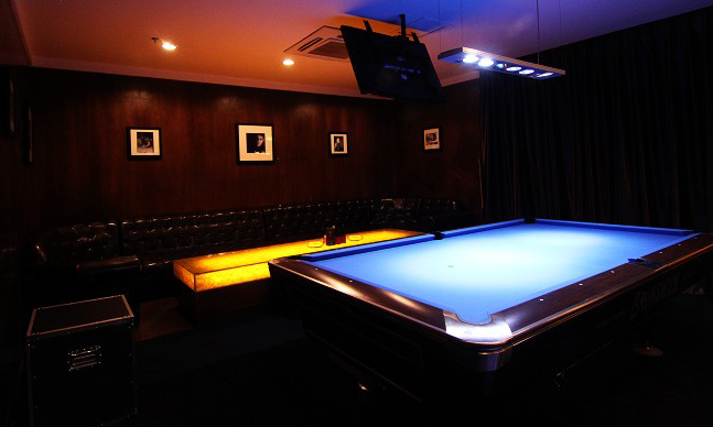 9 Club