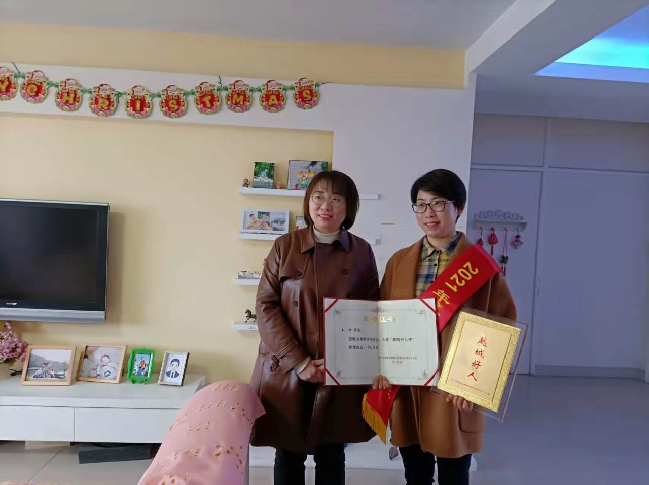 ff2601682224a53fc498497ee1f3380.jpg