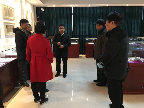 义乌市地方志办公室一行8人到柯...