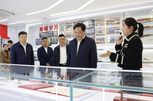 胡厅3.jpg