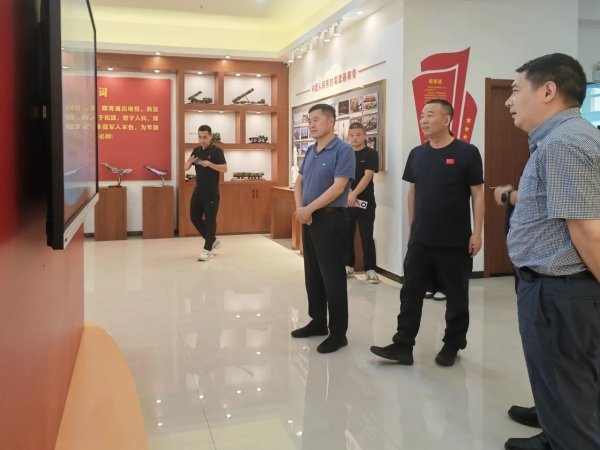 金登尚会长一行赴温岭市调研关爱退役军人协会工作2.jpg