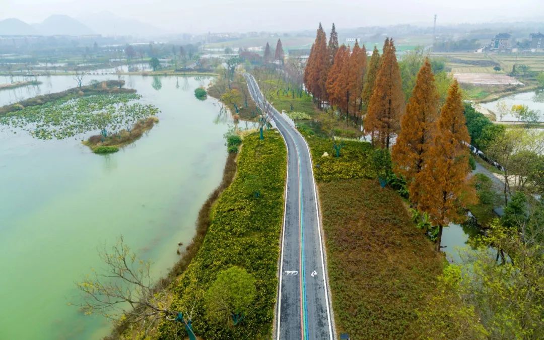 说明: https://mmbiz.qpic.cn/mmbiz_jpg/fibicxlqcY286bfY7T3icSJwo0GiboHcuFkayibbgan93zG6jfN9ZBc4Q41RfWF0OGib8LcqoLRMFYYxxoDFjFM7fBHA/640?wx_fmt=jpeg