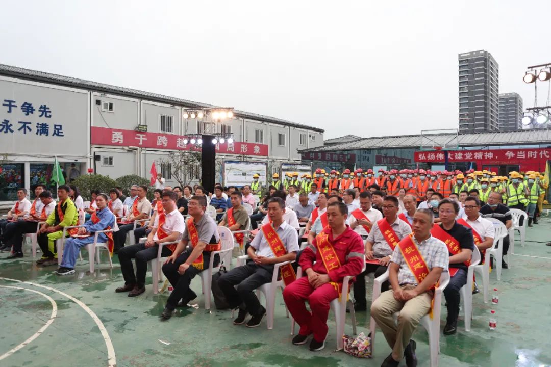 https://mmbiz.qpic.cn/sz_mmbiz_jpg/1jcbBCQMwbBM59tjC7RNQjack3GXIEXk3r18xg0SGUVNUTFVvH2IKpUWgDcjz2Xg5DOy2NSaxowtR3icPefT6Iw/640?wx_fmt=jpeg