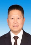 何平