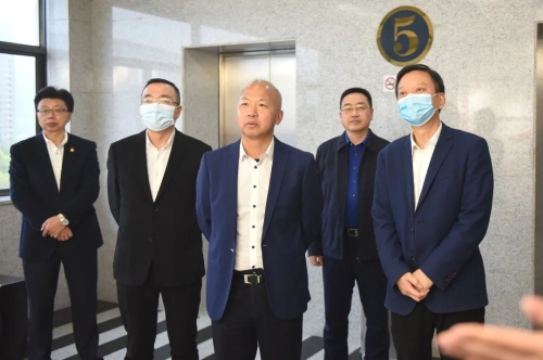 市直机关工委书记吴才平.jpg