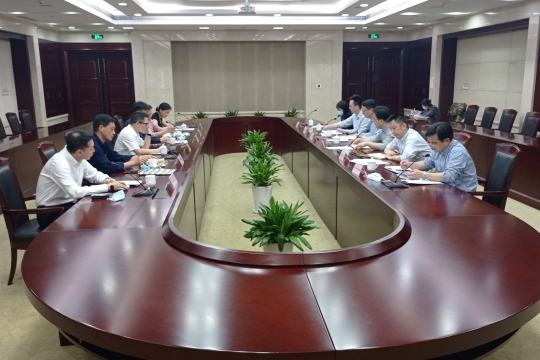 开会.jpg