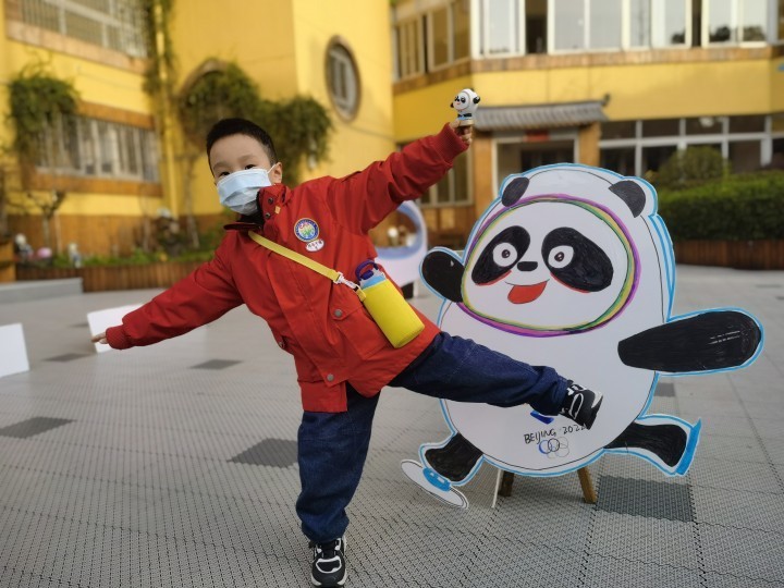 与墩墩容容合影 (1).jpg