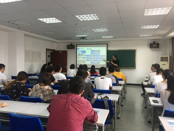 上海海事大学MBA/MEM/MPAcc招生政策宣讲会在宁波研究生院顺利进行