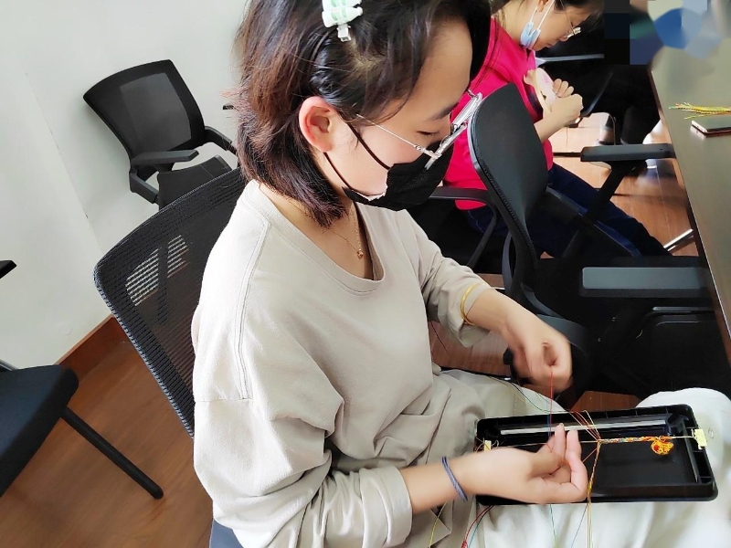 编五彩绳.jpg