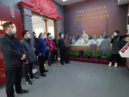 海曙:组织干部党员实地参加党史学习教育和爱国主义教育1.jpg