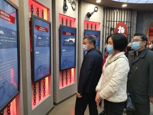 海曙:组织干部党员实地参加党史学习教育和爱国主义教育2.jpg