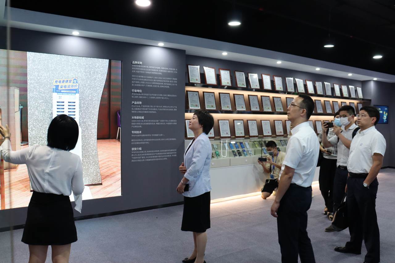 2020年8月12日来电科技签约仪式 (6).jpg