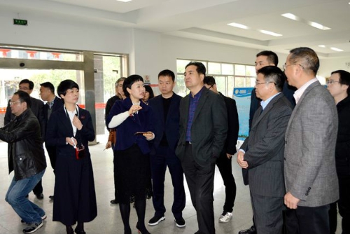 省编办主任鞠建林赴娄桥街道考察四个平台建设工作