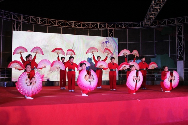 万众艺心炫我新桥新桥街道8支广场舞队伍激情斗舞