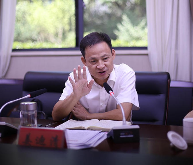 区人大常委会主任姜迪清接待人大代表督办重点建议