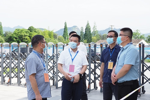 陈久喜巡视苍南县高考工作