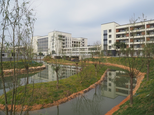 凝心聚力不负重托苍南县规模最大的县三禾高中将于月底投用