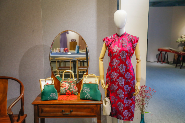 美如意旗袍亲手作传递爱