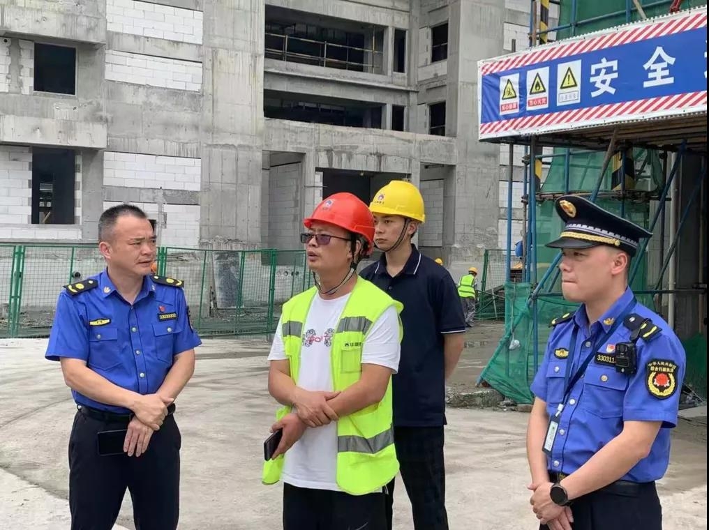 徐清雨赴鹿城区开展建筑垃圾整治百日攻坚行动专项督察