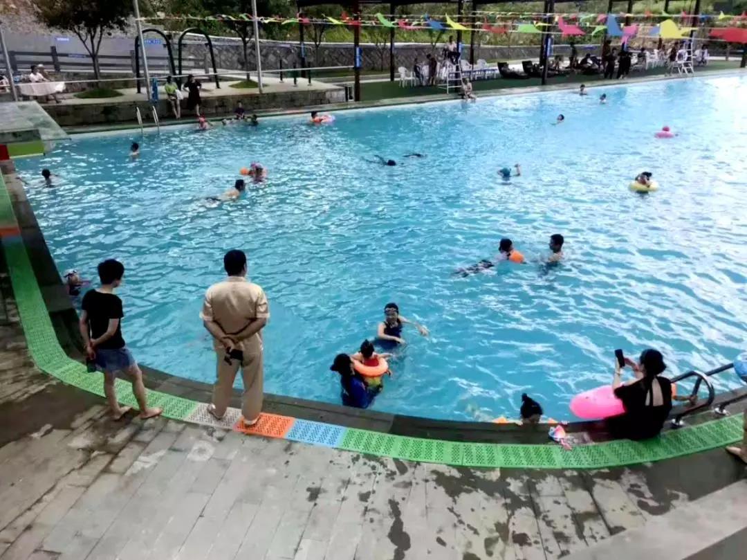 终于等到你露天泳池龙潭玉池正式营业啦