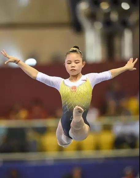 体操世界杯多哈站温州小将黎琪平衡木折桂