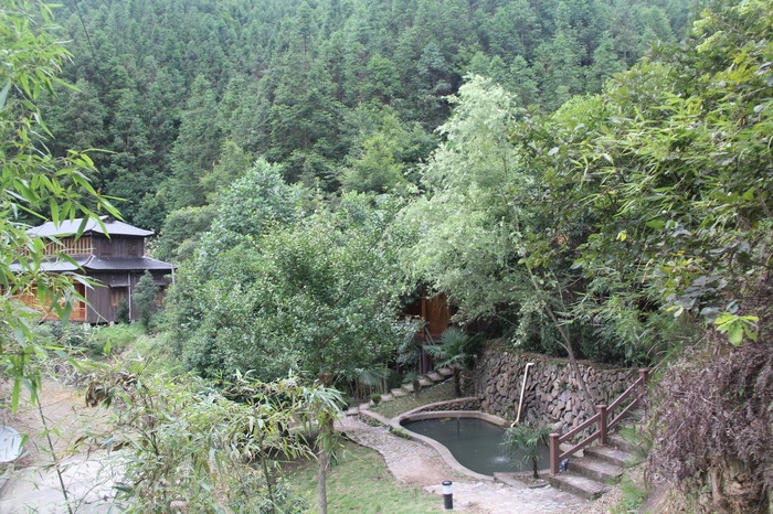 松阳卯山国家森林公园位于丽水市松阳县古市镇,距离县城14公里.