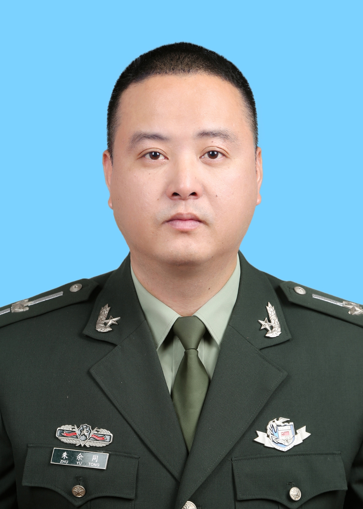 朱余同职务党委委员,人武部部长工作分工负责人民武装,人防,退役军人