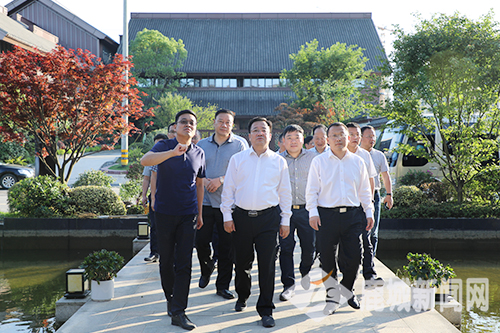 七都为何频频吸引区委书记的目光