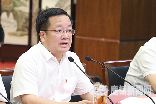 区领导白洪楞,王易进,虞立清,张纯红,徐国林,吴道静,曾伟,赵晓奔